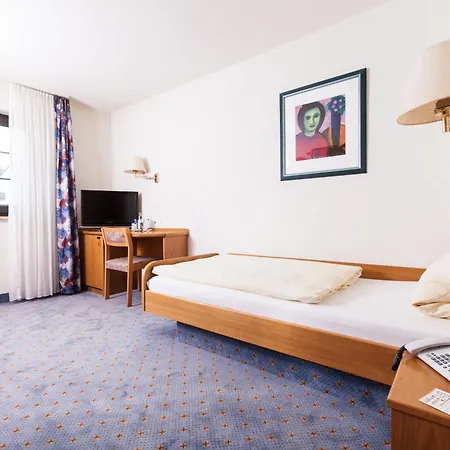 Pensjonat Landgasthaus Maien 3*