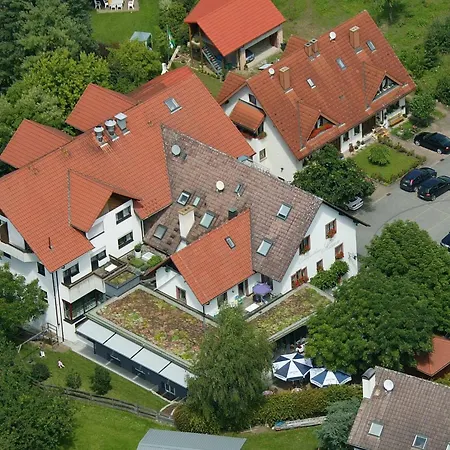 Landgasthaus Maien بيت ضيافة رينفيلدن