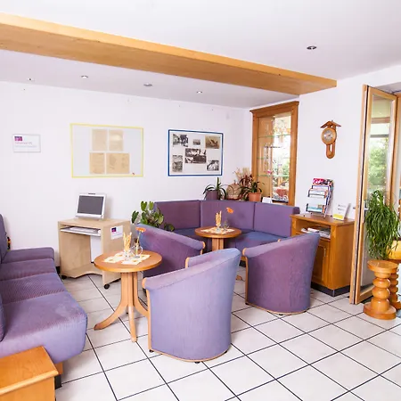 Vendégház Landgasthaus Maien 3*