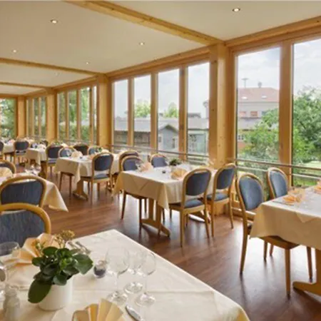 Landgasthaus Maien 3*